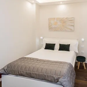  Appartamento Frattina 35