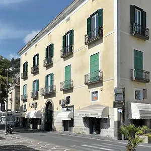 https://maiori-dream-rental.hotels-amalfi.com